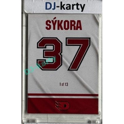2024 Dynamo100 #043 Pod stropem 37 - Petr Sýkora Red 1of13