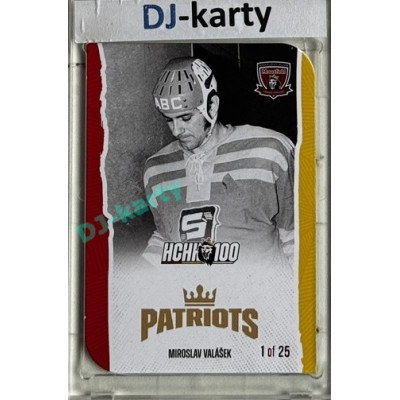 2025 MK 100 let na soutoku Hradec Králové #053 Miroslav Valášek Patriots Die-cut parallel 1of25