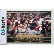 2025/26 Real Cards serie 1 Collectors Edition #MCH-28 realizační tým s pohárem Memories of the Champions Wien 96 Canvas Gold xx/30