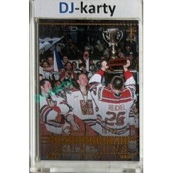 2025/26 Real Cards serie 1 Collectors Edition #MCH-02 část týmu s pohárem Memories of the Champions Wien 96 Canvas Gold xx/30