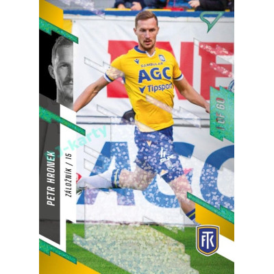 2023/24 Sportzoo Fortuna Liga 2. série #332 Petr Hronek Green Dew 1of60