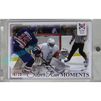 2023/24 Legendary Cards Hlinka Gretzky Cup Young Lions #SRM-01 Jakub Milota v akci proti USA Silver Run Moments Canvas xx/29