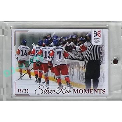 2023/24 Legendary Cards Hlinka Gretzky Cup Young Lions #SRM-42 I přes porážku 2:4, Češi postupují dál Silver Run Moments Canvas xx/29