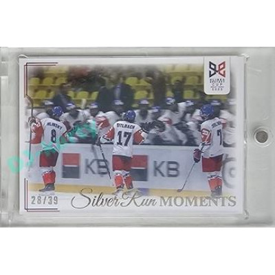 2023/24 Legendary Cards Hlinka Gretzky Cup Young Lions #SRM-09 Titlbach proti USA bral 2 góly a asistenci Silver Run Moments Rainbow xx/39