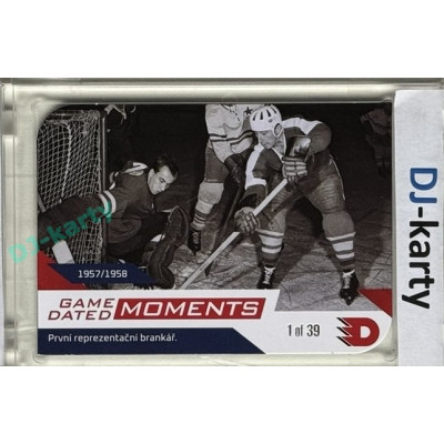 2024 Dynamo100 #059 Moments 1957/58 - Vladimír Nadrchal 1. start v repre Die-cut 1of39