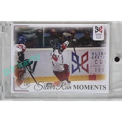 2023/24 Legendary Cards Hlinka Gretzky Cup Young Lions #SRM-05 Gólová radost Matěje Kubiesy proti USA Silver Run Moments Expo