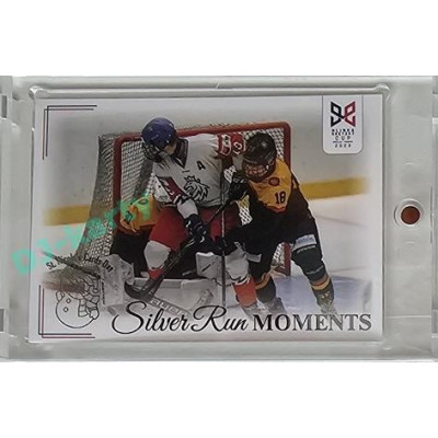 2023/24 Legendary Cards Hlinka Gretzky Cup Young Lions #SRM-28 Jecho ukázkově cloní před bránou Silver Run Moments Expo