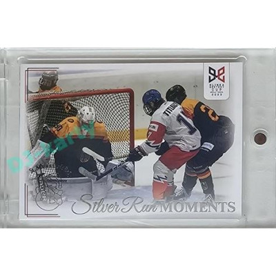 2023/24 Legendary Cards Hlinka Gretzky Cup Young Lions #SRM-26 Titlbach se tlačí před německou bránu Silver Run Moments Expo